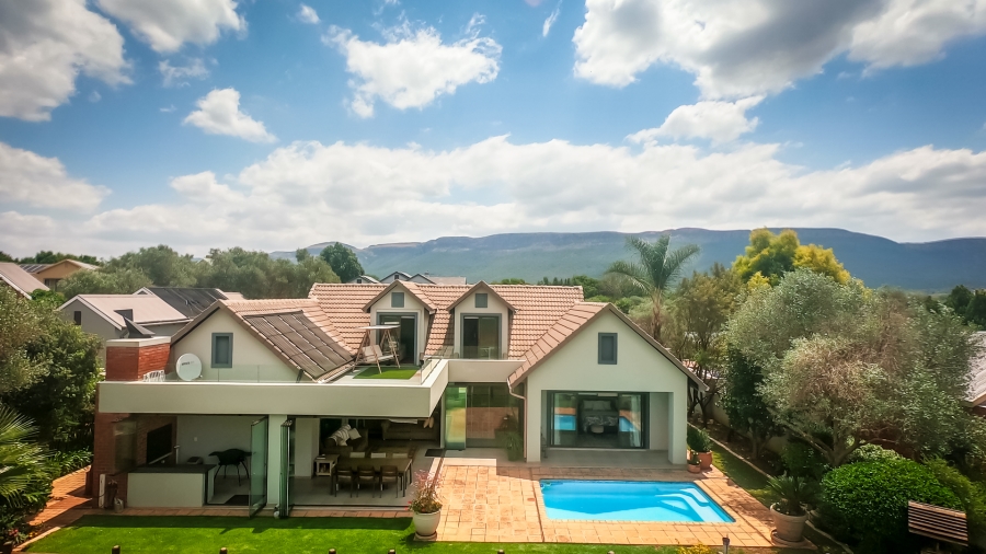 3 Bedroom Property for Sale in The Coves North West